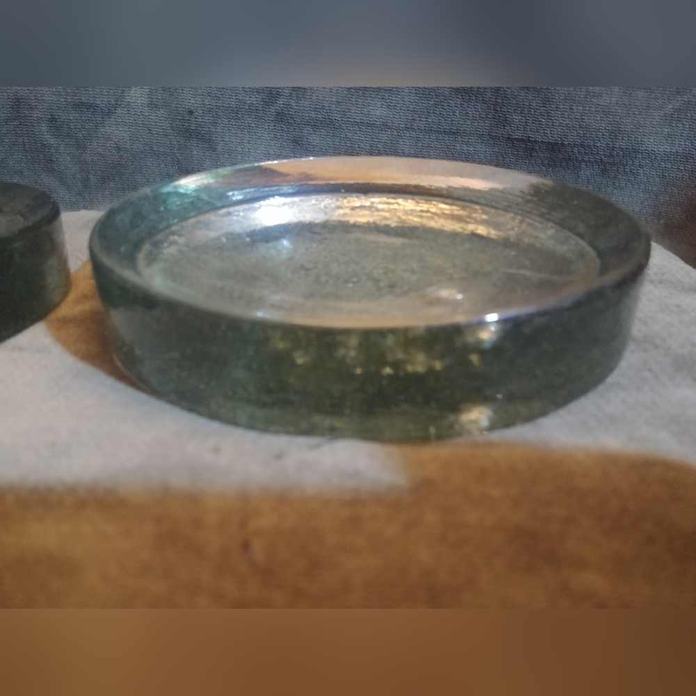 Set of 2 Round Glass Coasters - Light Green Glass - Picture 2 of 4